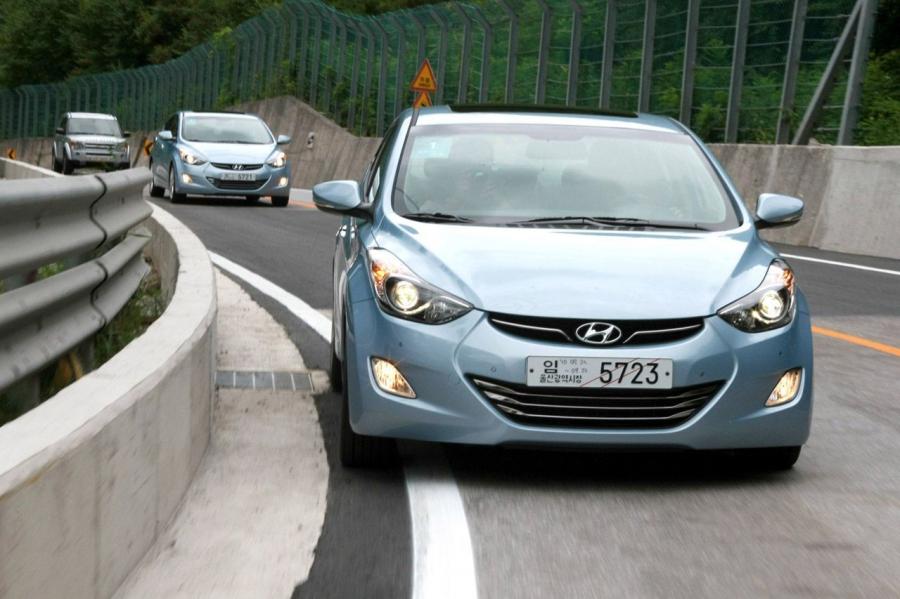  Hyundai Elantra 2011 года  (фото 72 из 144)